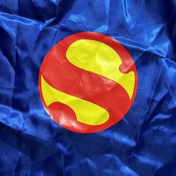 Reversible Super Hero Cale - Picture 4 of 6